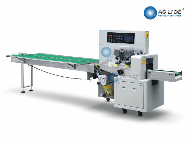 BG-350XPE PE膜枕式食品包裝機(jī) BG-350XPE PE膜枕式食品包裝機(jī)